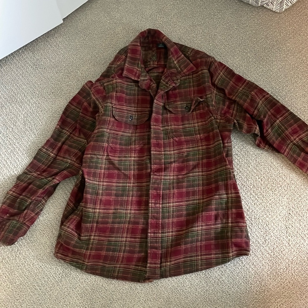 Button down flannel pockets